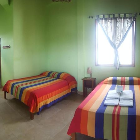 La Mariposa Hostal Olon Bagian luar foto