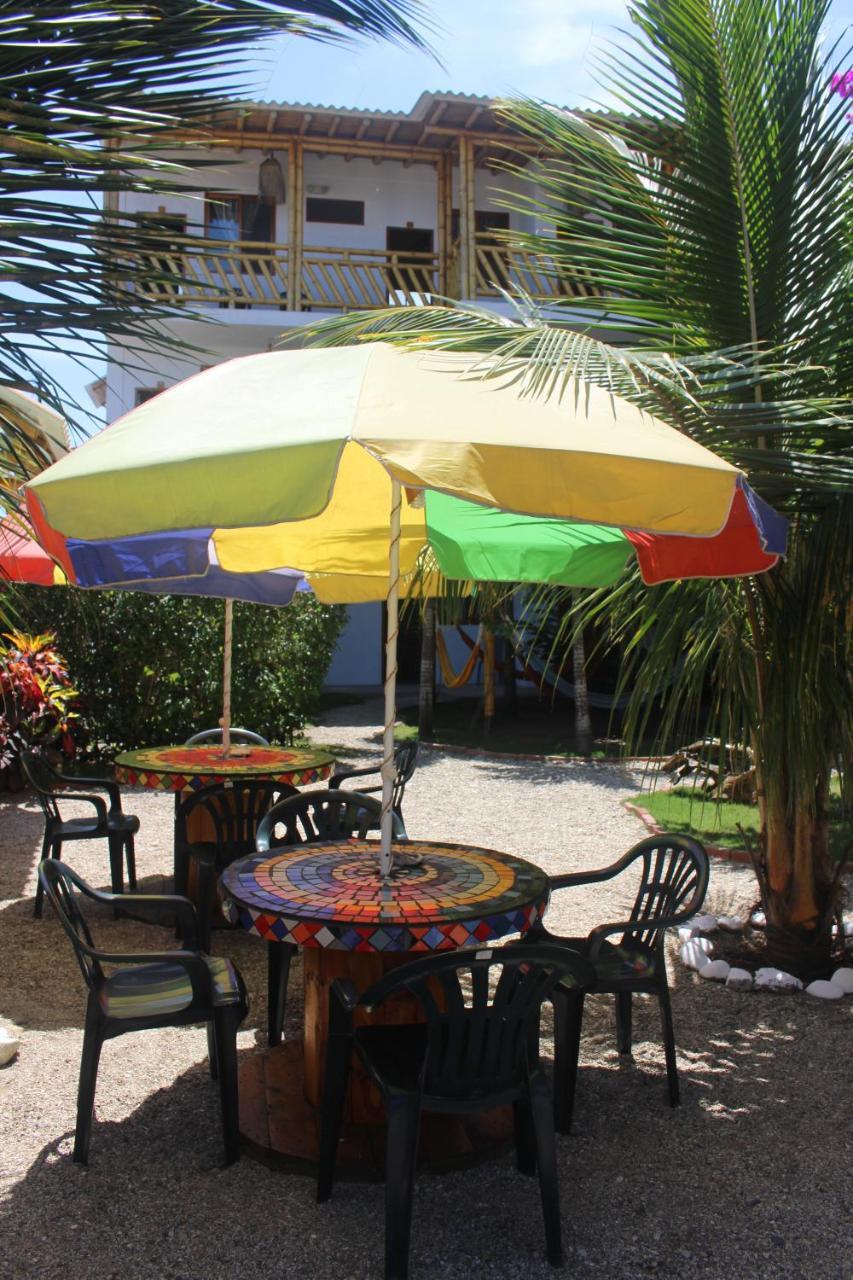 La Mariposa Hostal Olon Bagian luar foto