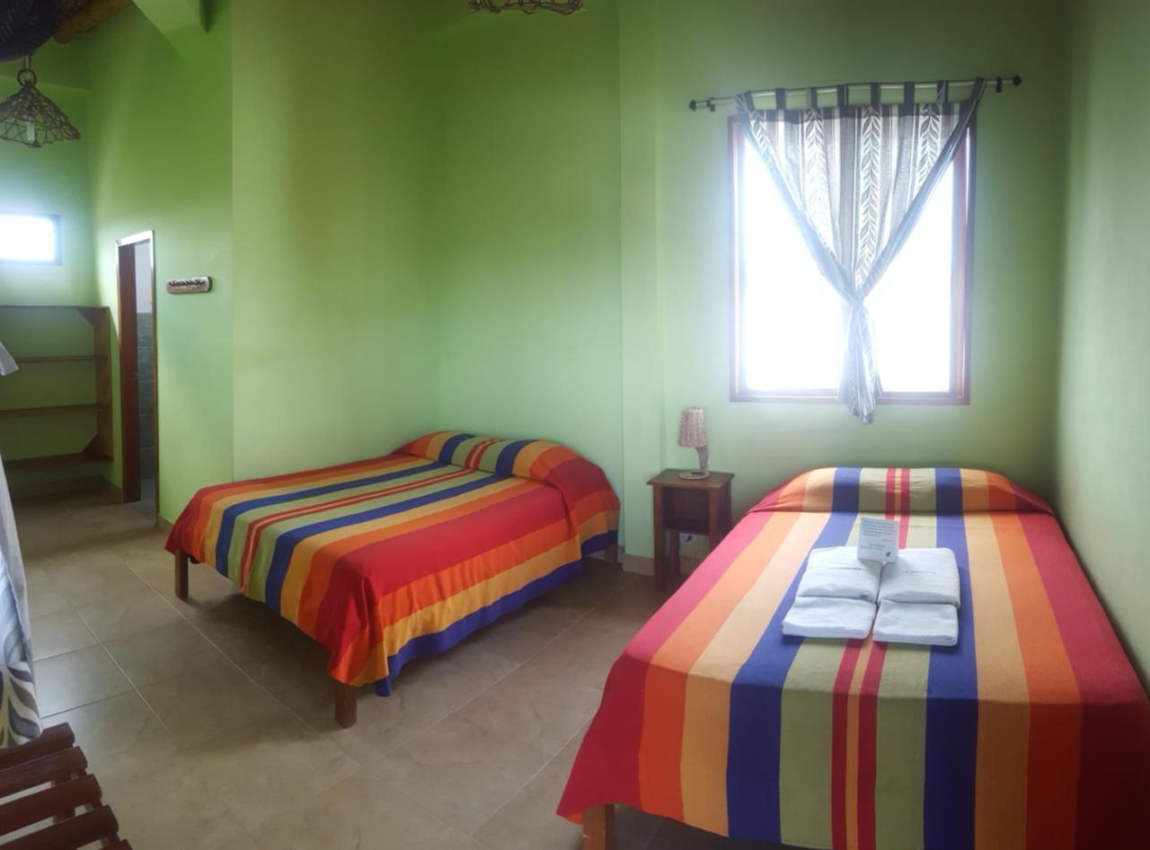 La Mariposa Hostal Olon Bagian luar foto